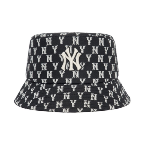 MLB Other - MONOGRAM Classic Bucket Hat NEW YORK YANKEES